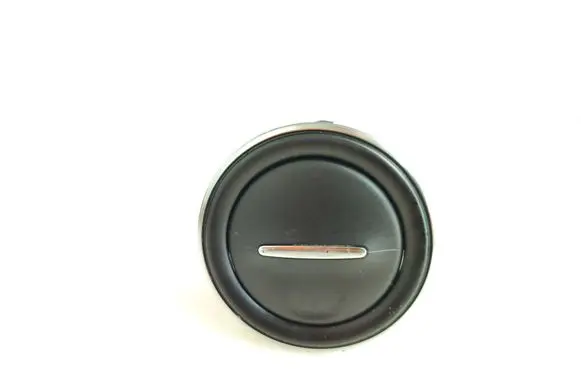 Dacia Sandero II Dash center air vent grill 687608758R 687604541R 687602251R