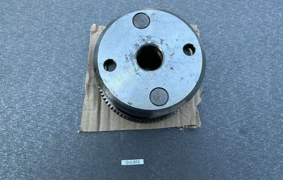 Nissan Patrol 160 Fuel pump gear (pulley) 1305229W01
