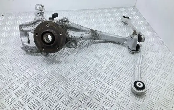 Audi A4 S4 B8 8K Front wheel hub 8K0407257A 4G0407241C