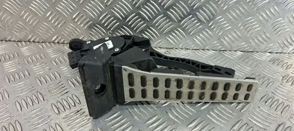 KIA Sorento Accelerator throttle pedal