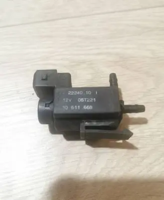 Volvo XC90 Turbo solenoid valve 30611668 05T221 72224010