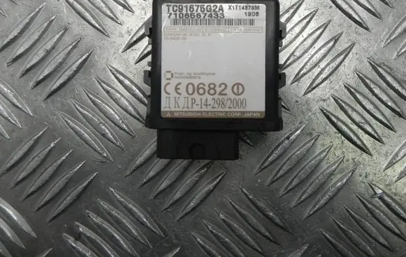 Mazda 323 Other control units/modules TC91675G2A G3738