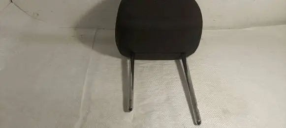 Audi A1 Front seat headrest 