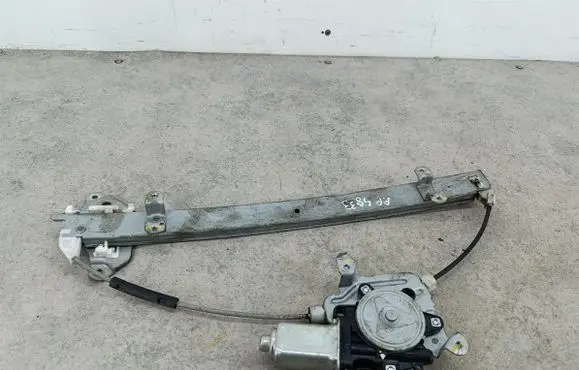 Nissan Tiida C11 Front door window regulator with motor 807308991A