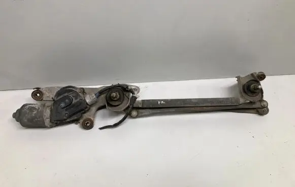 Mitsubishi Colt Front wiper linkage and motor 8250A231 1593001500