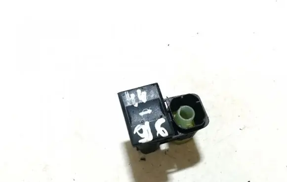Ford Mondeo Mk III Tailgate opening switch 1s7t19b514aa
