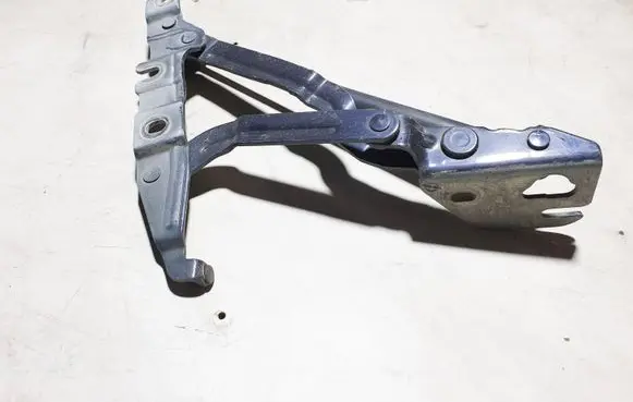 Audi A6 S6 C5 4B Tailgate/trunk/boot hinge 4B5827302D