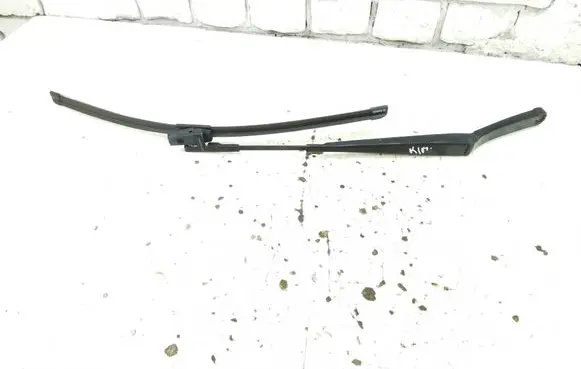 Skoda Octavia Mk2 (1Z) Front wiper blade arm 1Z1955409