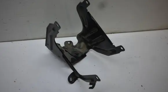 Chrysler Town & Country V Other engine bay part 05082092AC