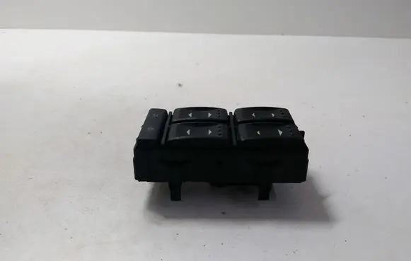 Ford Mondeo Mk III Electric window control switch 03163451 1S7T14A132BD
