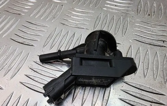Alfa Romeo GT Air pressure sensor 0261230052