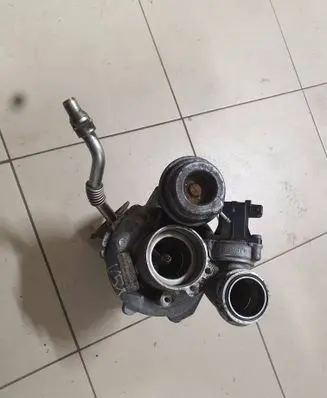 BMW 7 F01 F02 F03 F04 Turbo 4571543