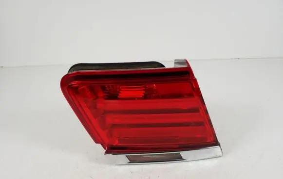 BMW 7 F01 F02 F03 F04 Tailgate rear/tail lights 7182205