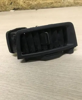 KIA Soul Dash center air vent grill 974202K000