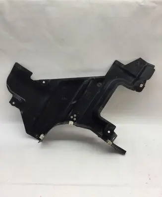 BMW 5 G60 G61 Front underbody cover/under tray 9850636