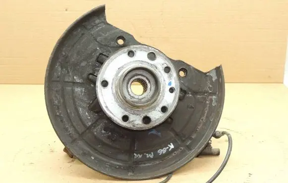 Opel Meriva B Front wheel hub spindle knuckle 93184611 12779002 13381154