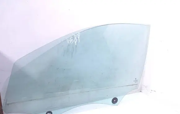 Peugeot 308 Front door window glass four-door As2