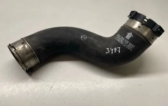 Mercedes-Benz C W204 Intercooler hose/pipe 2045286682 A2045286682