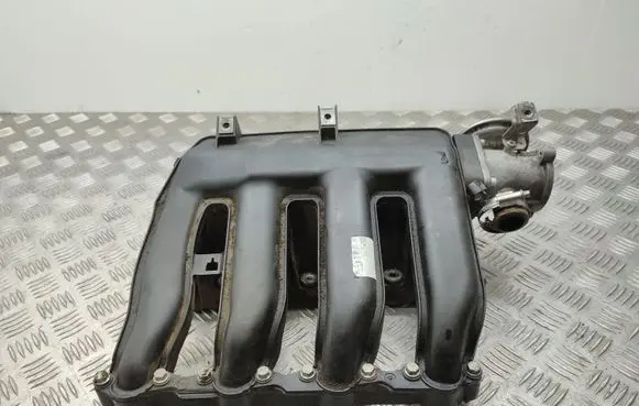 BMW 1 E81 E87 Intake manifold 7787318