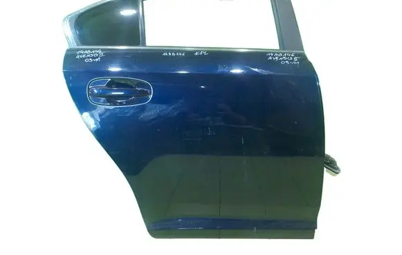 Toyota Avensis T270 Rear door PRAWE