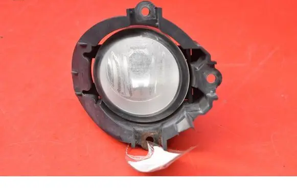 Toyota Avensis T270 Front fog light 81210-0D042