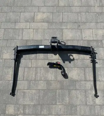 Toyota Yaris Tow bar 10067470003 PW9600D100 40022275033