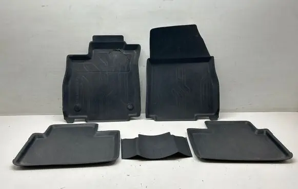 Renault Talisman Car floor mat set 8201618021
