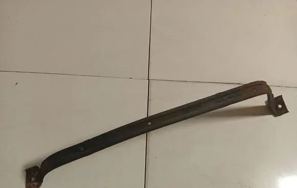 Alfa Romeo 147 Fuel tank mounting bracket