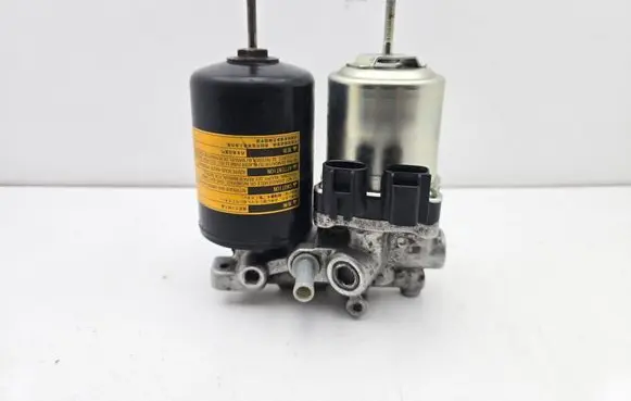 Toyota Prius (XW30) ABS Pump 4707047050