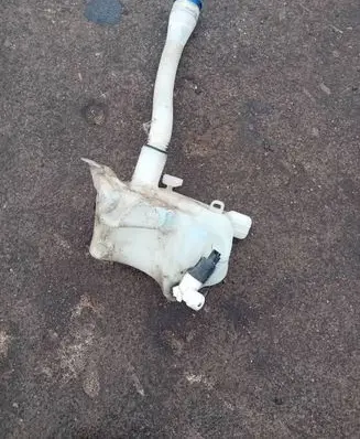 Peugeot Partner Windshield washer fluid reservoir/tank 9671568380 96715681