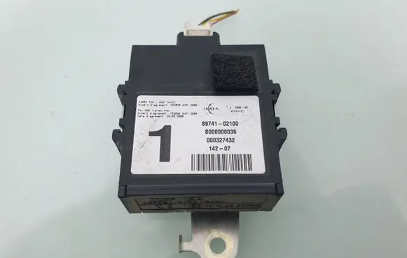 Toyota Auris 150 Door control unit/module 8974102100