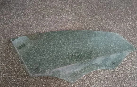Volvo S60 Front door window glass four-door