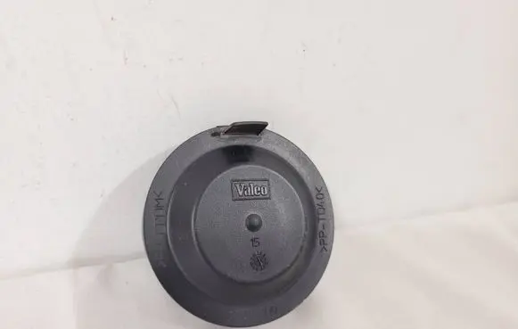 Volvo XC90 Headlight/headlamp dust cover 89045709