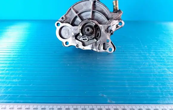 Volkswagen Crafter Vacuum pump 03L145100H