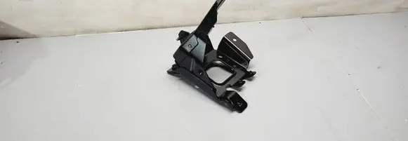 Renault Arkana Other engine bay part 671B82395R 671F89980R 671A04643R