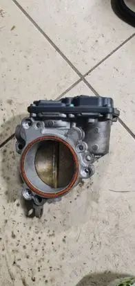 BMW 5 G30 G31 Throttle valve 8601651 02819 A2C86776500