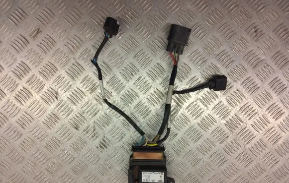 Audi A6 S6 C7 4G Coolant fan relay 8k0959501g M142674