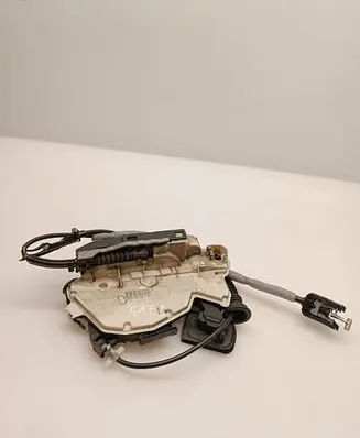 Seat Alhambra (Mk2) Front door lock 5K2837016B