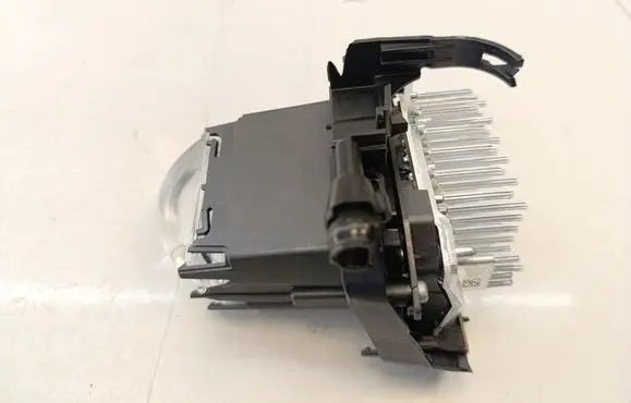 Volkswagen Caddy Headlight part 11080680000
