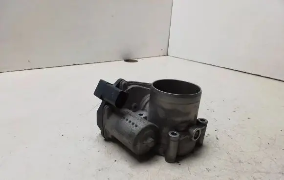 Volkswagen Golf VI Throttle valve 03C133062C 1311082152