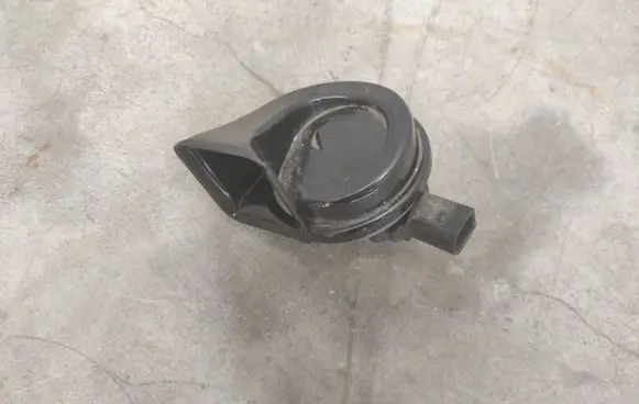BMW 5 G30 G31 Horn signal 7342945