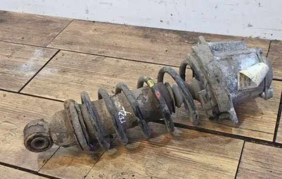 Volvo XC70 Rear shock absorber with coil spring 30681745