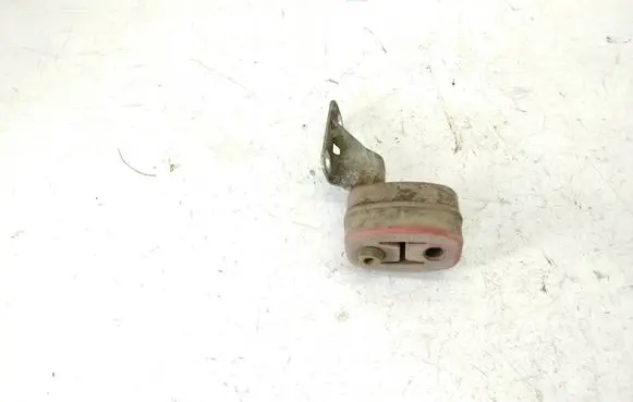 Audi A8 S8 D3 4E Muffler mount bracket/holder 4F0253147D