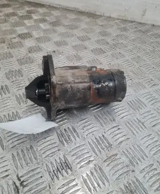 Nissan Note (E11) Starter motor 8200306595