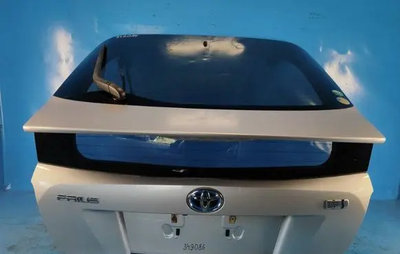Toyota Prius xw60 Tailgate/trunk/boot lid 6700547450
