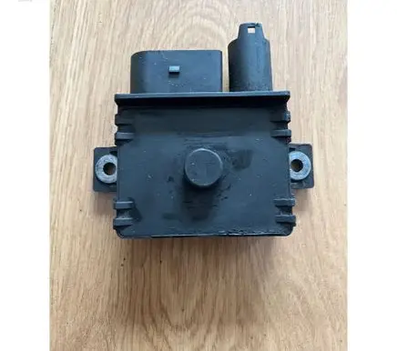 BMW 3 E90 E91 Glow plug pre-heat relay 7786821 7801200