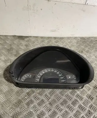 Mercedes-Benz C W203 Speedometer (instrument cluster) A2035401347 110080183