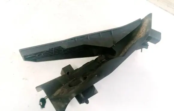 Volkswagen Golf Plus Accelerator throttle pedal 1K1721503M 6PV008890-00