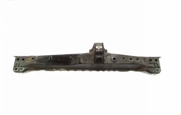 Toyota RAV 4 (XA30) Engine mounting bracket