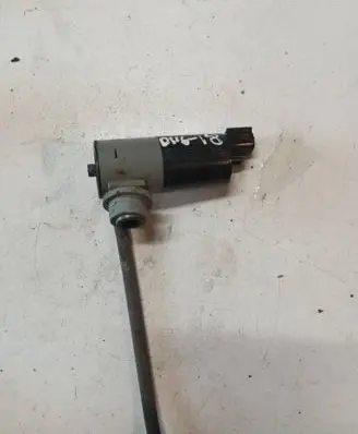 Volvo V40 Windscreen/windshield washer pump 1019873001